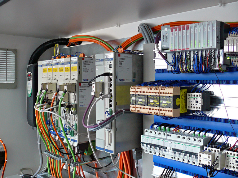 commande CNC Flexium.