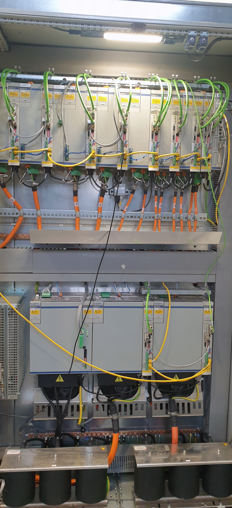 Quadro elettrico centro di lavoro con Drive MDLUX