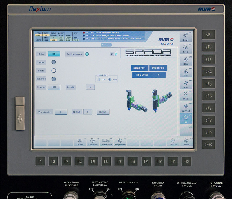 NTC Italien hat einige Seiten für das Management der Maschine mit PLCVisu entwickelt, die in das NUM HMI integriert sind.