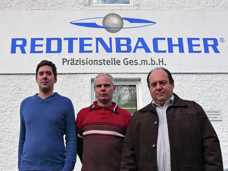 Da sinistra a destra, Daniel Almhofer, project manager Costruzioni Redtenbacher, Michael Gramer, project manager Elettronica e pneumatica Redtenbacher e Andreas Lumesberger, sales manager NUM Austria.
